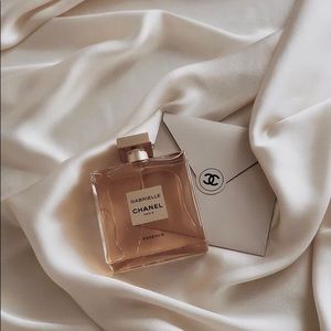 Meet your Posher, Cienna